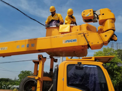 高溫天，創(chuàng)輝兄弟們堅(jiān)守一線(xiàn)（一）